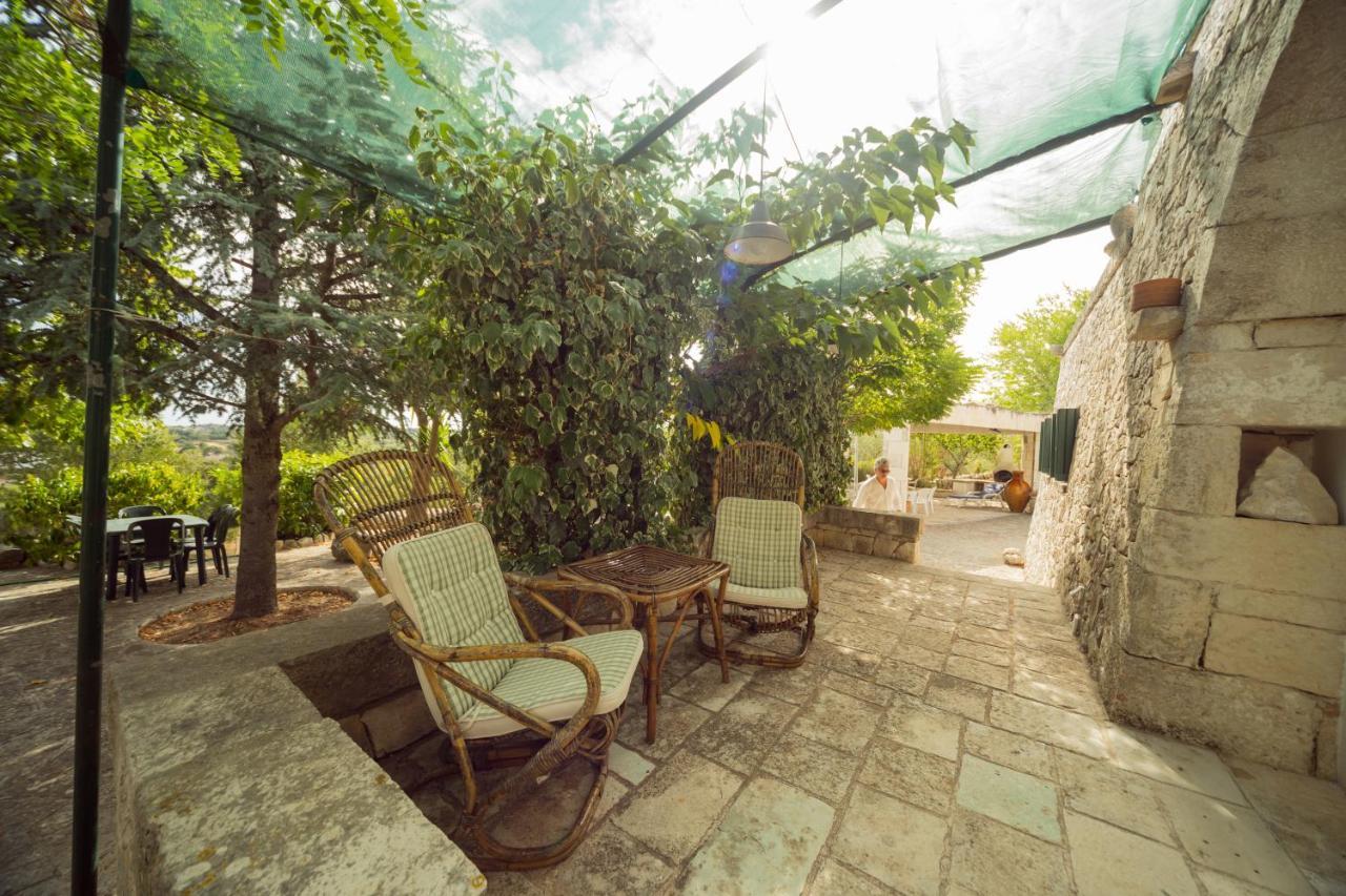 Trulli Girasoli E Viole Cocolicchio Экстерьер фото