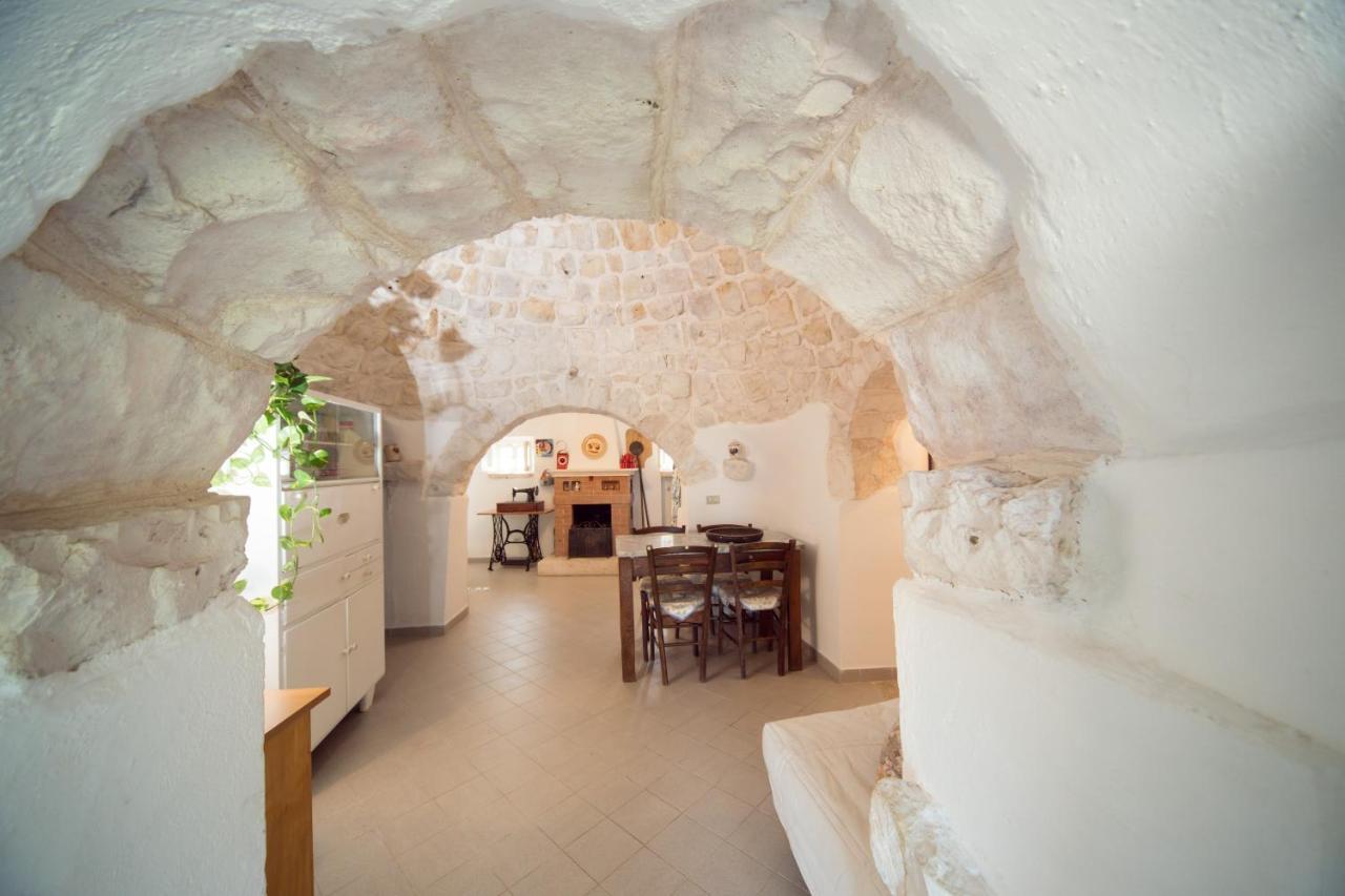 Trulli Girasoli E Viole Cocolicchio Номер фото