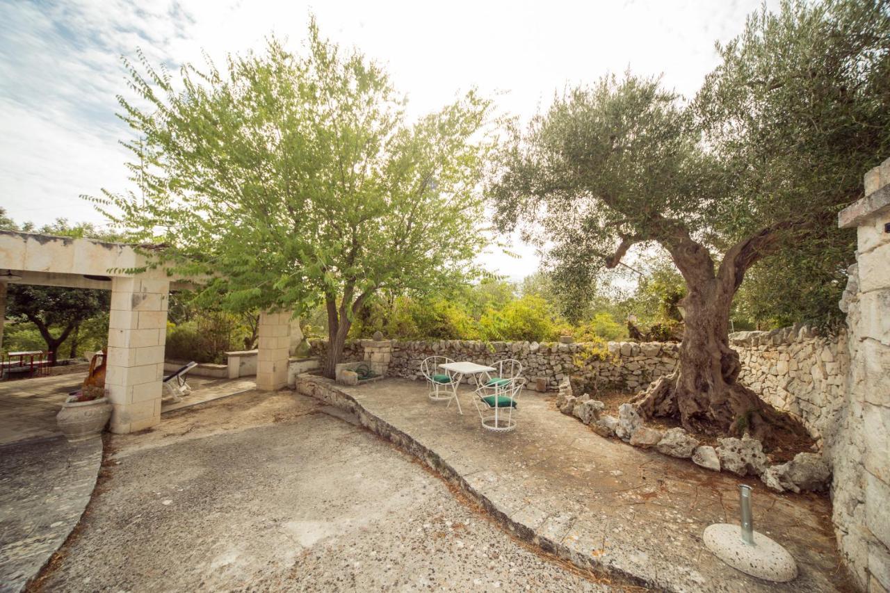 Trulli Girasoli E Viole Cocolicchio Экстерьер фото