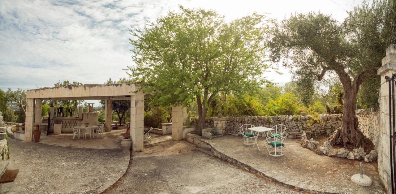 Trulli Girasoli E Viole Cocolicchio Экстерьер фото